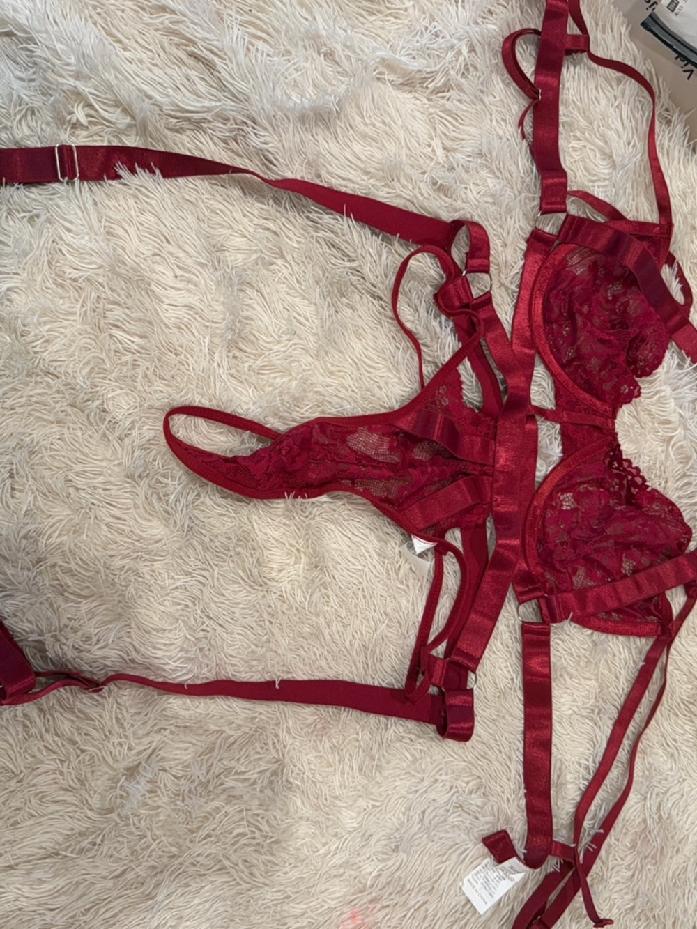 Women's Lace Strappy Bra & Thong Set - Red